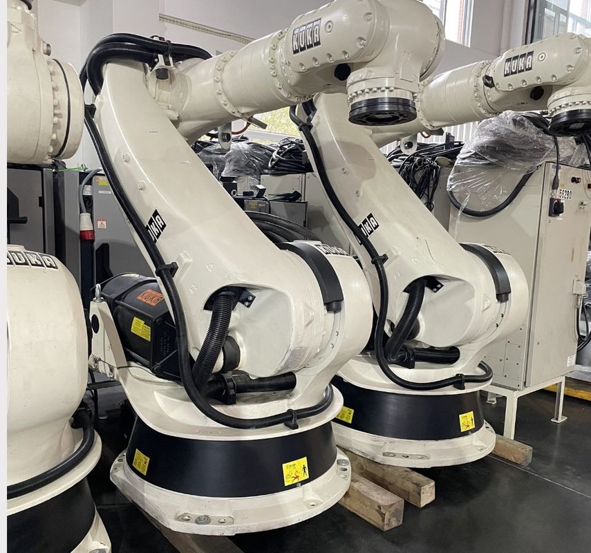 2700 mm Reichweite Kuka Software Schweißroboter für schnelle und genaue Schweißleistung Greife diesen Deal! KUKA KR210 Roboter, für die Spitzen-Spray-Bemalung und Schwierigkeiten - kostenloses Laden / Entladen