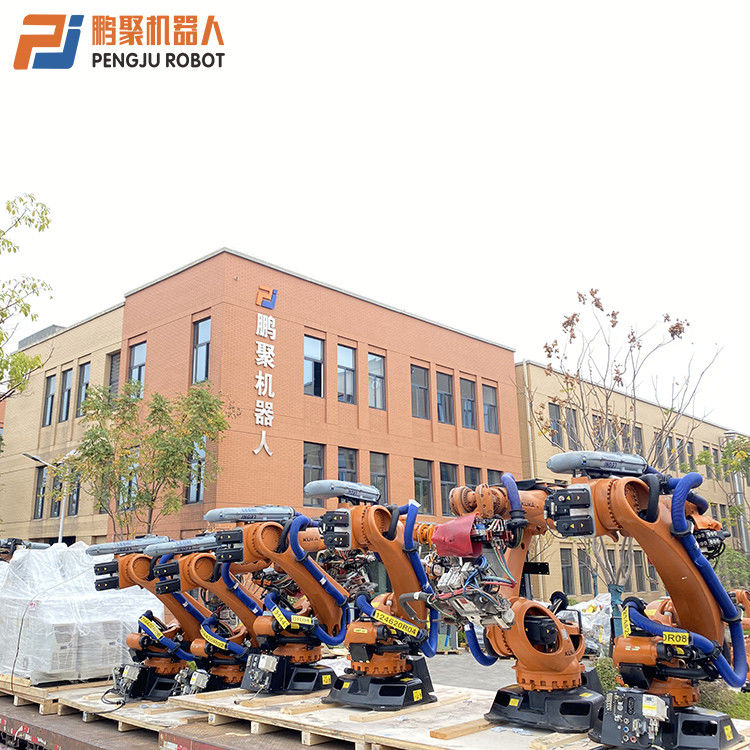 Bodenbefestigungs-Ladungsroboter mit Wiederholbarkeit ±0,1 mm Leistung KUKA KR210 mit 2700 mm Ultra-langer Reichweite, vollständig an industrielle Anwendungen angepasst Effizientes Schleifen und einwandfreies Palletieren