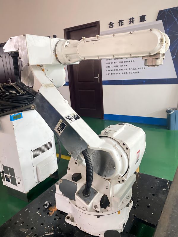 XRC Gebrauchte Roboterarm Nutzlast 20 kg Yaskawa CR20 Roboter für Reinräume, Roboter für die Materialbearbeitung, Roboter für das Auswählen und Platzieren