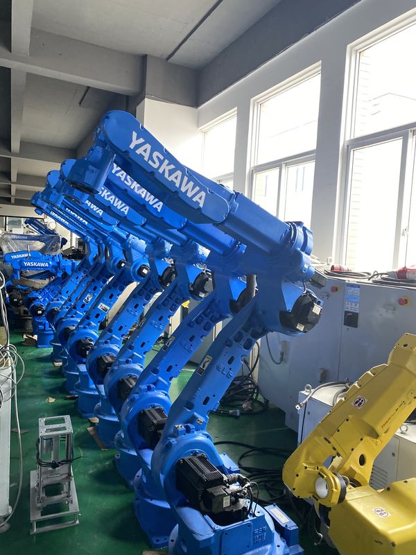 Gebrauchtes Yaskawa Spot-Schweiß-Roboter EA1900N 6 Achsen für die Bodeninstallation