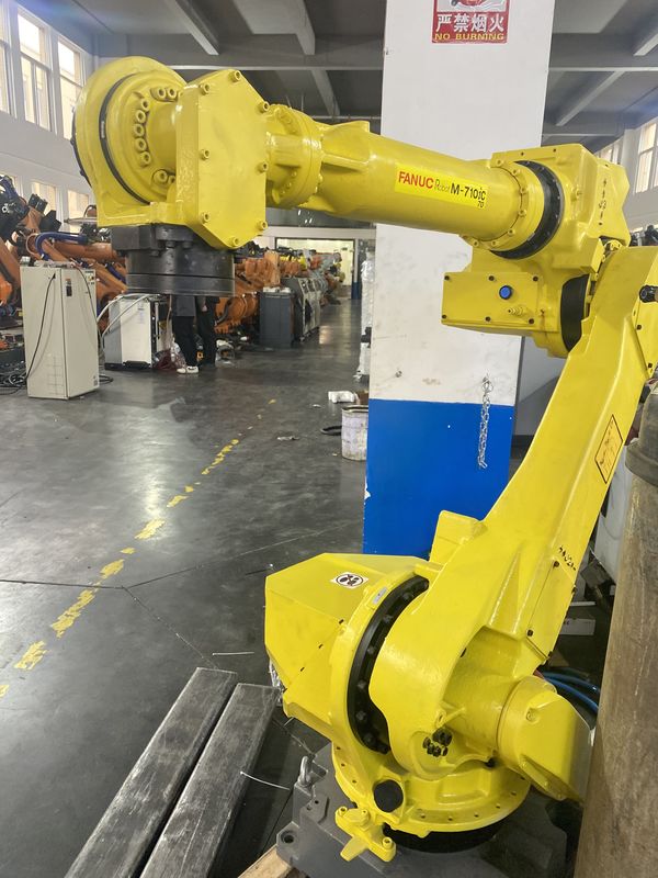 Benutzte Äxte FANUC M-710iC/70 Roboter-6 für Grundinstallation