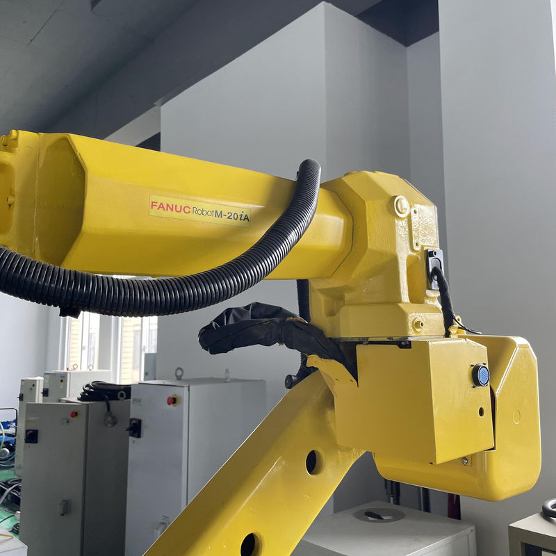 FANUC M-20iA Roboter mit R30iB-Steuerung Roboter zur Spritzgießerei, Roboter zur Abgabe, Roboter zum Schneiden von Glasfasern