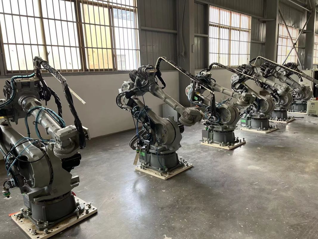 MH50 Verwendete YASKAWA­Roboter ±0,07 mm Wiederholbarkeit für Materialentfernung und -schneiden
