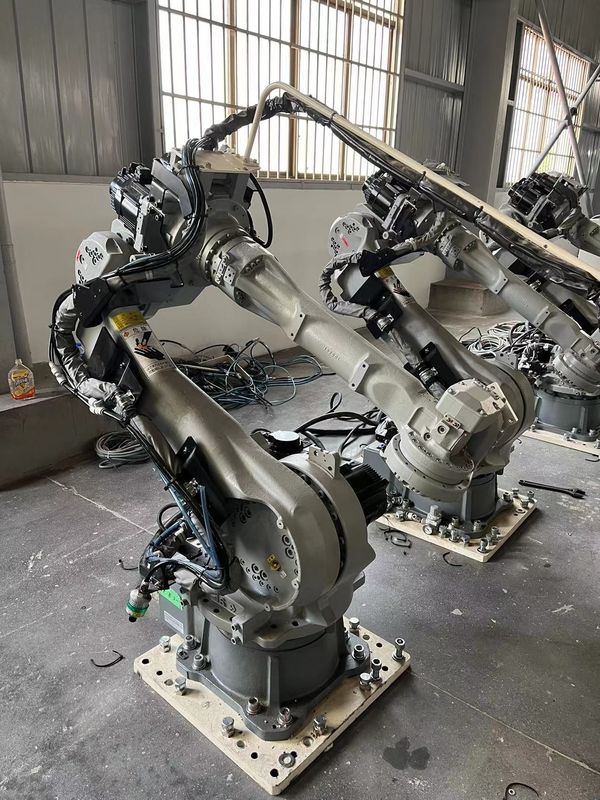 MH50 Verwendete YASKAWA­Roboter ±0,07 mm Wiederholbarkeit für Materialentfernung und -schneiden