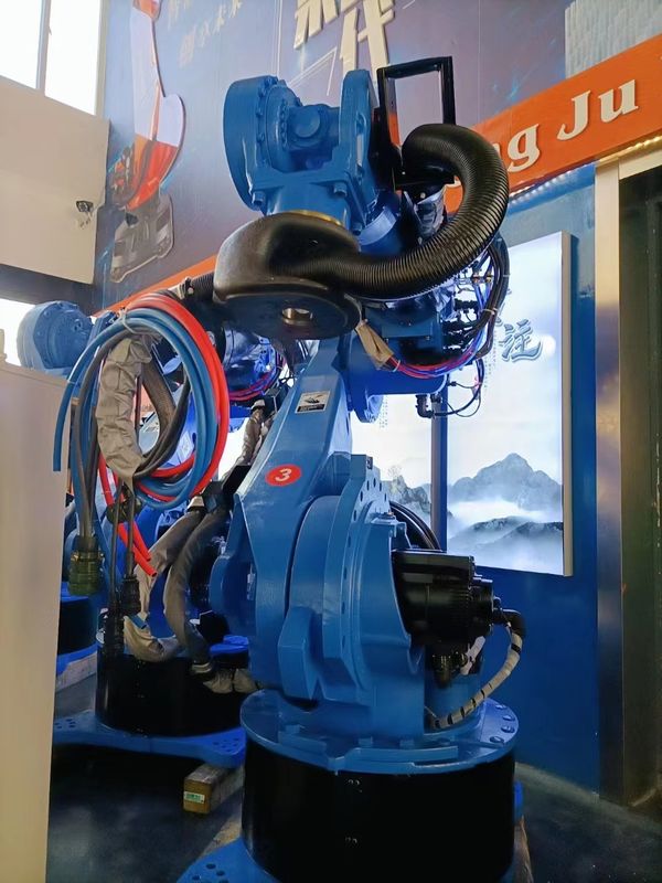 Schnelle und präzise automatische Batterie-Spot-Schweißmaschine ES200D Yaskawa ES200D Roboter für Schweißen, Handling und Palletierung