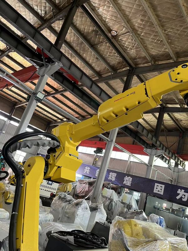 Schweißen Verwendete KUKA-Roboter KR210 Geräuschpegel unter 75 dB Wahl zur Vereinfachung von Fertigungs- und Montageaufgaben