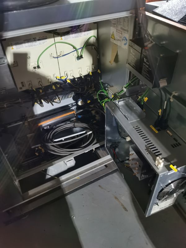 KRC4 Controller inklusive Gebraucht KUKA Roboter KR60-3 60kg Nutzlast 2033mm Reichweite für die Belastung Handhabung Schneiden und Montieren