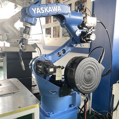 Benutztes Elektroschweißen-Roboter RD 350 Yaskawa MA1440 Schweißgerät