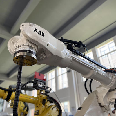 Benutzter Achsen-Schweißens-Roboter-Handhabungsroboter ABB6640-130/3.2 ABB-Stellen-6