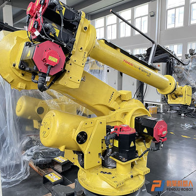 Übergeben Sie Achse 6 den Industrieroboter FANUC 2000iB 125L an zweiter Stelle palettierend, Manipulator behandelnd