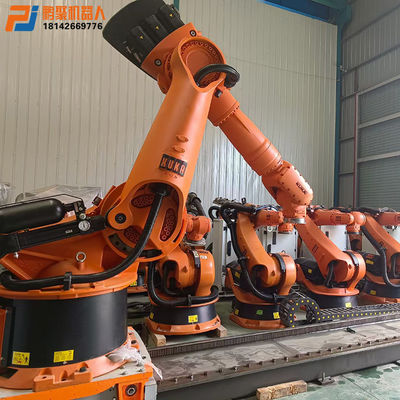 KR360, das benutzten Kuka-Roboter mit Last der 2826mm Arm-Spannen-stempelnd 360kg stapelt