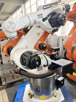Sauberes Brett-Palettierungsroboter KUKA KR60 HA-CR