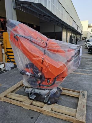 Neue KUKA KR210 R2700, KRC4, 210kg Belastung,Reichweite 2700mm,Palletierung, Montage,Laden und Entladen von Teilen,Bildung