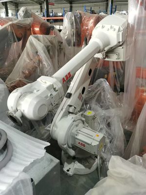 Verwendet ABB Roboter 6 Achsen Roboterarm IRB 4600-40/2.55 mit 2550 mm Reichweite und 40 kg Nutzlastkapazität für Schweißen, Zusammentragen, Schneiden, Verteilen und Bearbeiten
